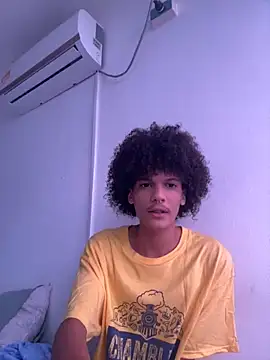 Max Rain online show from October 21, 2025, 5:13 pm