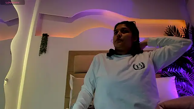 Ammberly  Adam23 online show from September 21, 2025, 1:35 pm