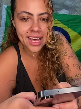 Snapshot of Chloe_Leaozinho chatting on June 14, 2026, 2:41 pm Chloe Leaozinho online show from June 14, 2026, 2:41 pm