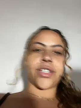 Chloe Leaozinho online show from July 29, 2026, 10:52 pm