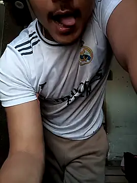 Snapshot of yourcrush0123 chatting on February 17, 2026, 3:03 am yourcrush0123 online show from February 17, 2026, 3:03 am