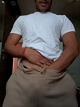 Snapshot of yourcrush0123 chatting on February 19, 2026, 3:02 am yourcrush0123 online show from February 19, 2026, 3:02 am