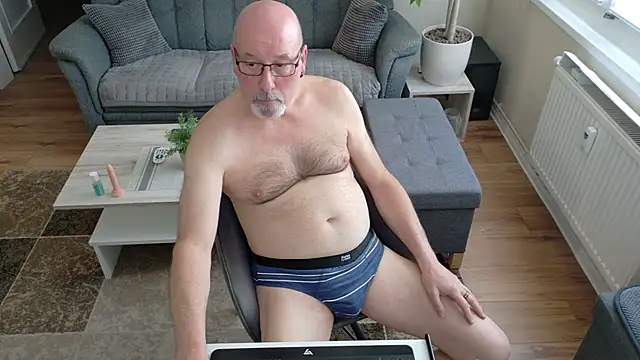 Snapshot of thoralf58 chatting on July 29, 2026, 7:06 am thoralf58 online show from July 29, 2026, 7:06 am