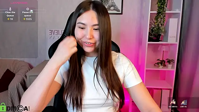 Snapshot of Megan_Williamms chatting on November 21, 2025, 9:41 am Megan Williamms online show from November 21, 2025, 9:41 am