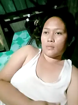 Snapshot of pretty_me092121 chatting on October 29, 2025, 9:33 am pretty me092121 online show from October 29, 2025, 9:33 am