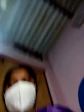 Snapshot of Jessi_25 chatting on November 14, 2025, 5:00 pm Jessi 25 online show from November 14, 2025, 5:00 pm