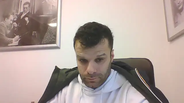 Snapshot of FROCETTO93 chatting on February 5, 2026, 8:30 am FROCETTO93 online show from February 5, 2026, 8:30 am