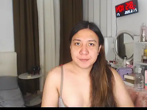 Snapshot of stellahugeX chatting on June 21, 2026, 12:52 pm stellahugeX online show from June 21, 2026, 12:52 pm