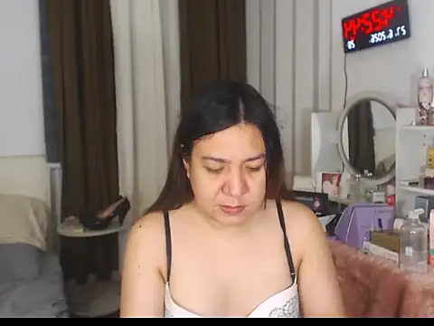 Snapshot of stellahugeX chatting on June 26, 2026, 8:24 pm stellahugeX online show from June 26, 2026, 8:24 pm