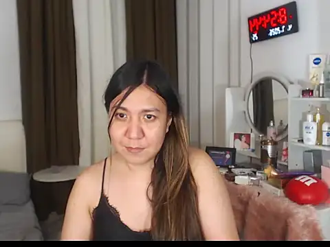 Snapshot of stellahugeX chatting on July 4, 2026, 12:55 pm stellahugeX online show from July 4, 2026, 12:55 pm
