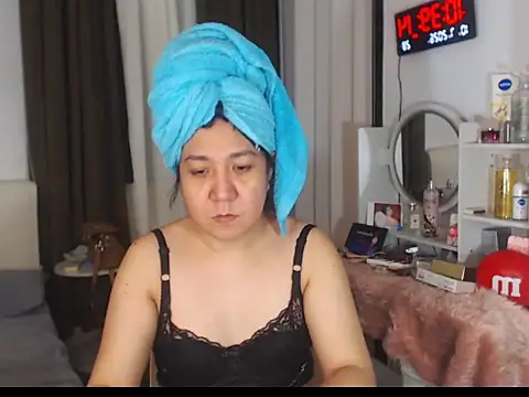 Snapshot of stellahugeX chatting on July 10, 2026, 2:41 pm stellahugeX online show from July 10, 2026, 2:41 pm