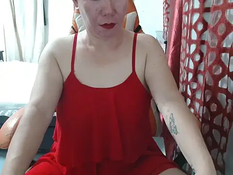 Snapshot of VerySexyCeline chatting on October 14, 2025, 12:28 pm VerySexyCeline online show from October 14, 2025, 12:28 pm