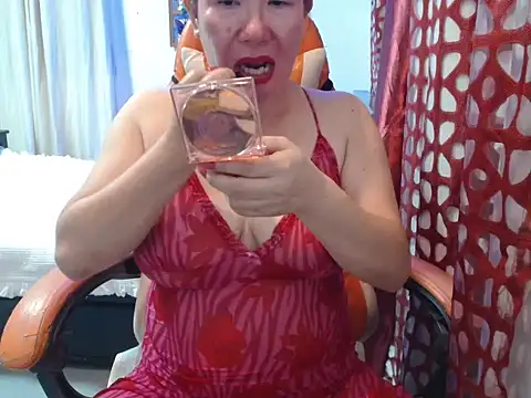 Snapshot of VerySexyCeline chatting on October 16, 2025, 9:10 am VerySexyCeline online show from October 16, 2025, 9:10 am