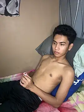 Demure Asian143 online show from September 19, 2025, 2:51 pm