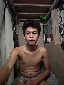 Demure Asian143 online show from May 20, 2026, 3:40 pm