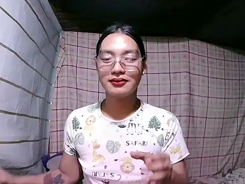 asian janella online show from April 25, 2026, 2:14 pm