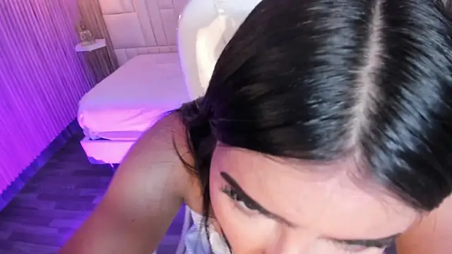 LovelyEyesx online show from February 6, 2026, 5:16 pm