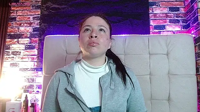 Snapshot of miadoll303av chatting on October 25, 2025, 4:20 am miadoll303av online show from October 25, 2025, 4:20 am