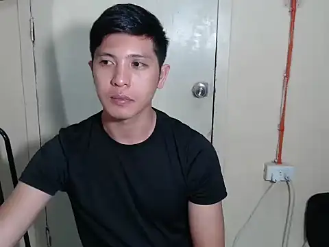 Snapshot of darryl_hugecok chatting on July 28, 2026, 6:53 pm darryl hugecok online show from July 28, 2026, 6:53 pm