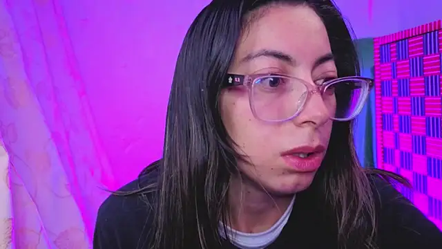 Miranda sexlove  online show from February 4, 2026, 6:52 am