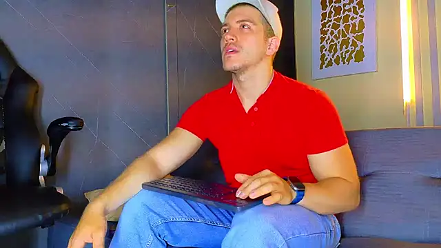 ALANNFERRER online show from July 1, 2026, 10:17 am