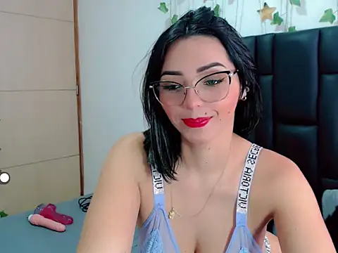 Snapshot of sara_arias00 chatting on September 15, 2025, 2:39 pm sara arias00 online show from September 15, 2025, 2:39 pm