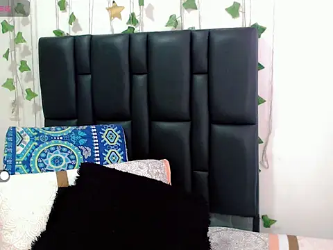 Snapshot of sara_arias00 chatting on September 29, 2025, 12:54 pm sara arias00 online show from September 29, 2025, 12:54 pm