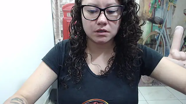 Snapshot of greeneyes_nurse chatting on November 12, 2025, 9:58 pm greeneyes nurse online show from November 12, 2025, 9:58 pm