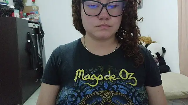 Snapshot of greeneyes_nurse chatting on May 22, 2026, 1:13 am greeneyes nurse online show from May 22, 2026, 1:13 am