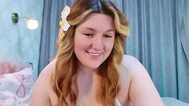 Snapshot of love_me__tonight_ chatting on July 17, 2026, 11:42 pm love me tonight online show from July 17, 2026, 11:42 pm