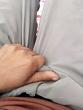 Snapshot of zorhotty chatting on November 7, 2025, 5:40 am zorhotty online show from November 7, 2025, 5:40 am