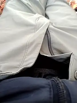 Snapshot of zorhotty chatting on January 10, 2026, 8:49 am zorhotty online show from January 10, 2026, 8:49 am