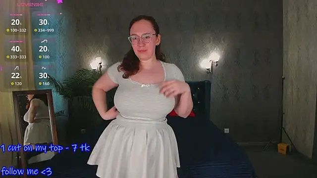 ellie coy  online show from May 21, 2026, 1:40 pm