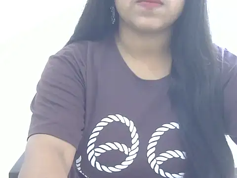 LIYO  online show from June 12, 2026, 5:39 am