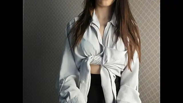  Venesa  online show from September 23, 2025, 7:06 pm