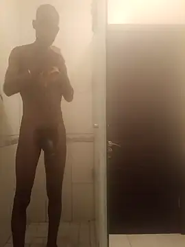 Snapshot of Fizozoo chatting on November 14, 2025, 7:45 pm Fizozoo online show from November 14, 2025, 7:45 pm