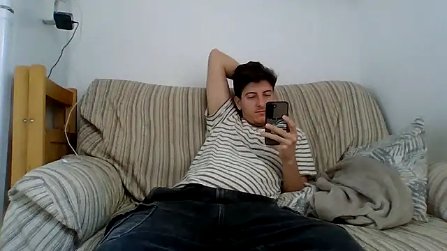 Temptingboss online show from January 12, 2026, 2:22 pm