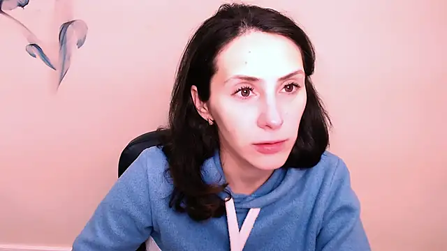 Snapshot of AlissaJersi chatting on November 25, 2025, 10:15 am AlissaJersi online show from November 25, 2025, 10:15 am