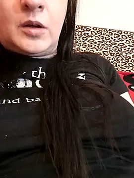 TriumphLove online show from February 9, 2025, 5:54 pm