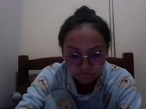 katalina07 1 online show from January 12, 2026, 2:11 pm