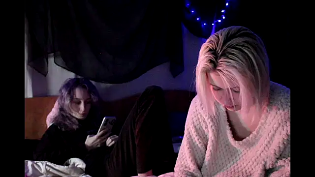 Snapshot of Avny_Loki chatting on October 6, 2025, 1:58 am Avny Loki online show from October 6, 2025, 1:58 am