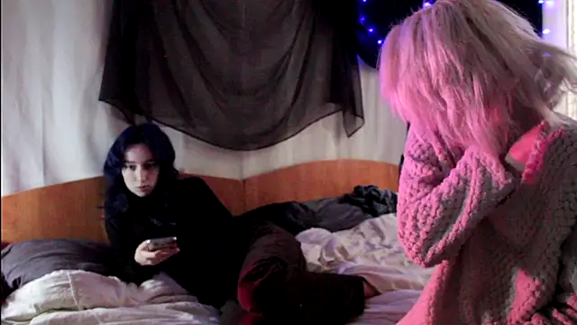 Snapshot of Avny_Loki chatting on October 11, 2025, 8:02 am Avny Loki online show from October 11, 2025, 8:02 am