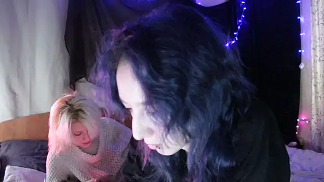 Snapshot of Avny_Loki chatting on October 19, 2025, 1:01 pm Avny Loki online show from October 19, 2025, 1:01 pm