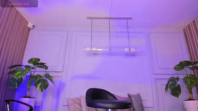 Snapshot of keytinthomson_ chatting on July 24, 2026, 7:01 pm keytinthomson online show from July 24, 2026, 7:01 pm