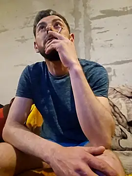 Alex-andru88 online show from March 16, 2026, 7:29 pm