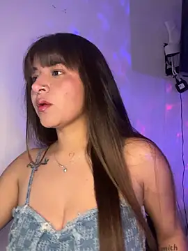 Snapshot of Linda_Bellucci chatting on September 26, 2025, 4:27 am Linda Bellucci online show from September 26, 2025, 4:27 am