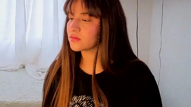 Snapshot of Linda_Bellucci chatting on September 29, 2025, 9:41 pm Linda Bellucci online show from September 29, 2025, 9:41 pm