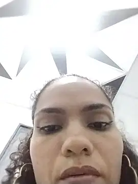 Snapshot of Karen_Ariass chatting on June 1, 2026, 2:13 am Karen Ariass online show from June 1, 2026, 2:13 am