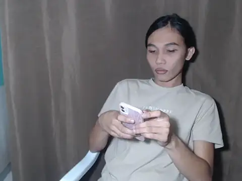 Snapshot of Urfucking_khloe1 chatting on September 20, 2025, 11:39 pm Urfucking khloe1 online show from September 20, 2025, 11:39 pm