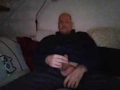 Snapshot of Boddman chatting on February 21, 2025, 10:37 pm Boddman online show from February 21, 2025, 10:37 pm